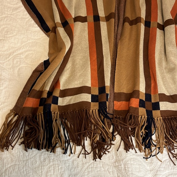 NWT - Boston Proper Color-block Fringe Cape/Shawl / Brown Multi / Size L/XL - Picture 2 of 8